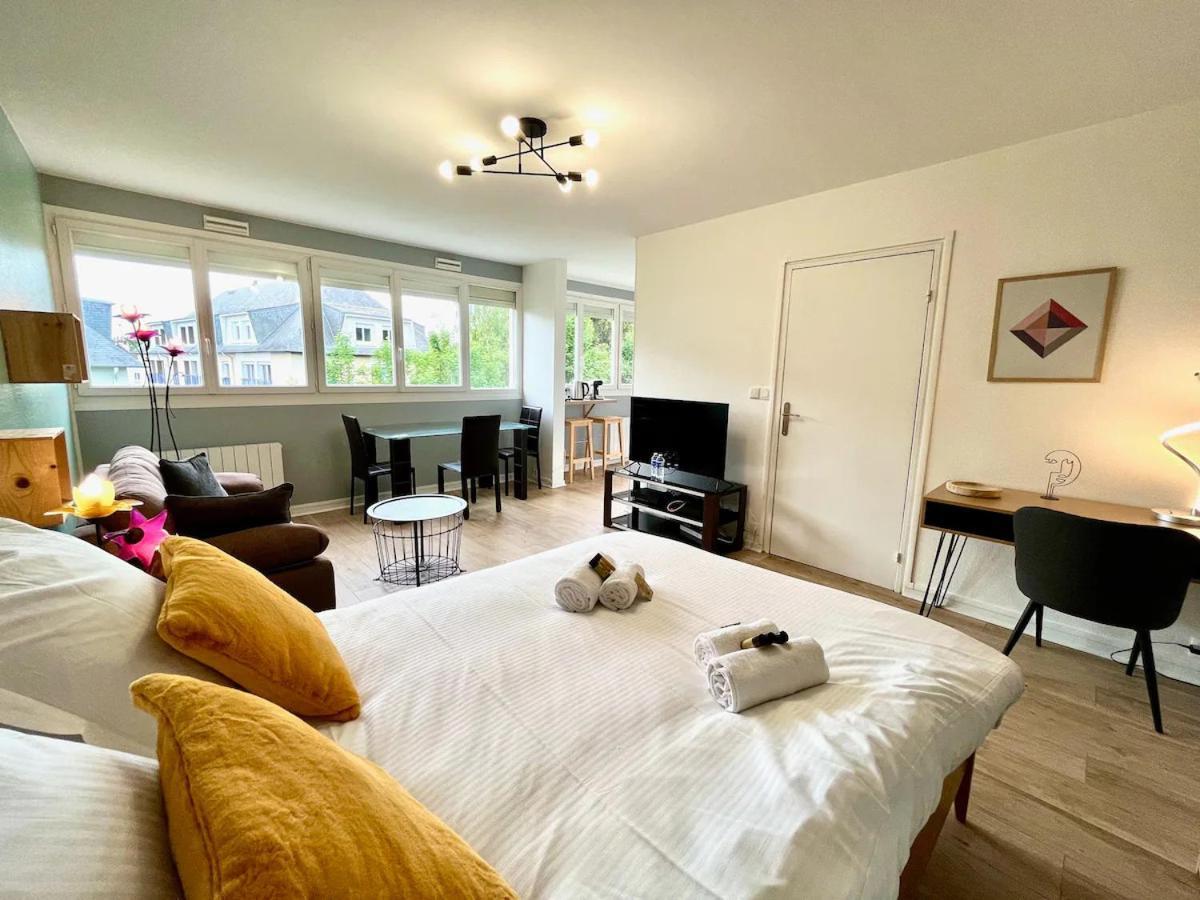 Appartement Khara - Sils à Caen Extérieur photo